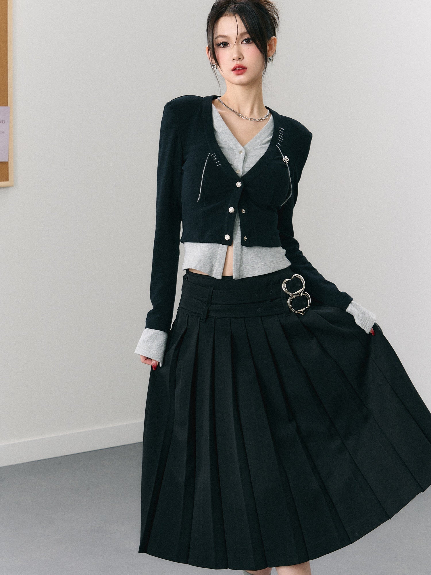 DOUBLE BELT PLEATED LONG SKIRT