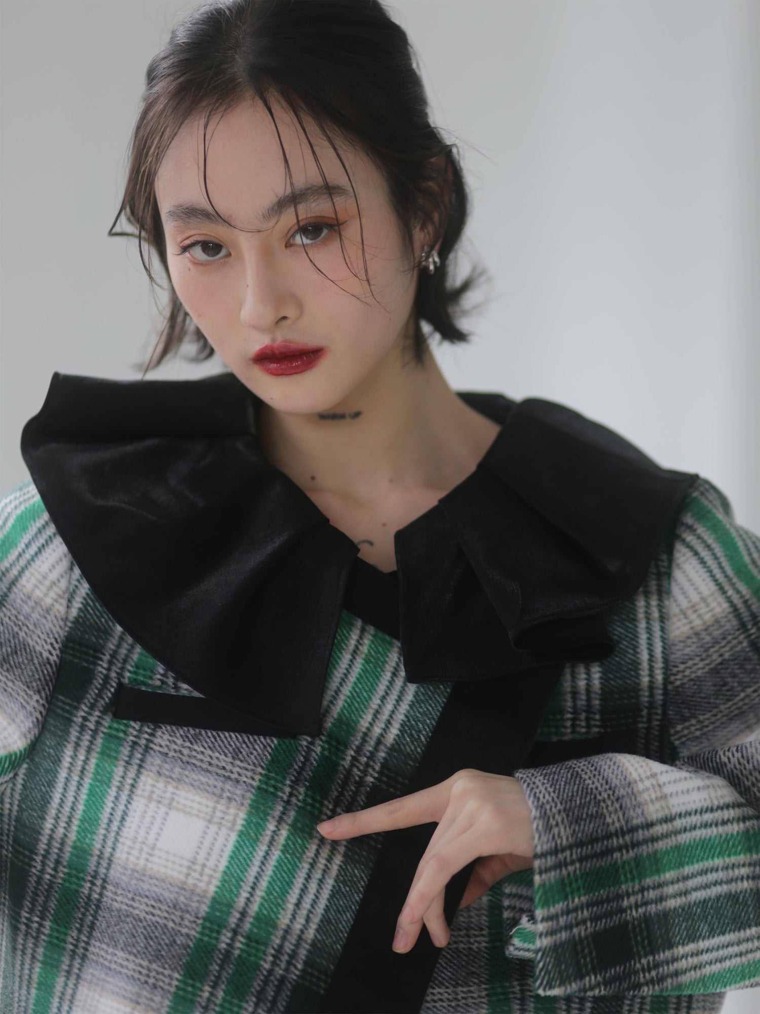 Plaid Lace Collar Woolen Jacket