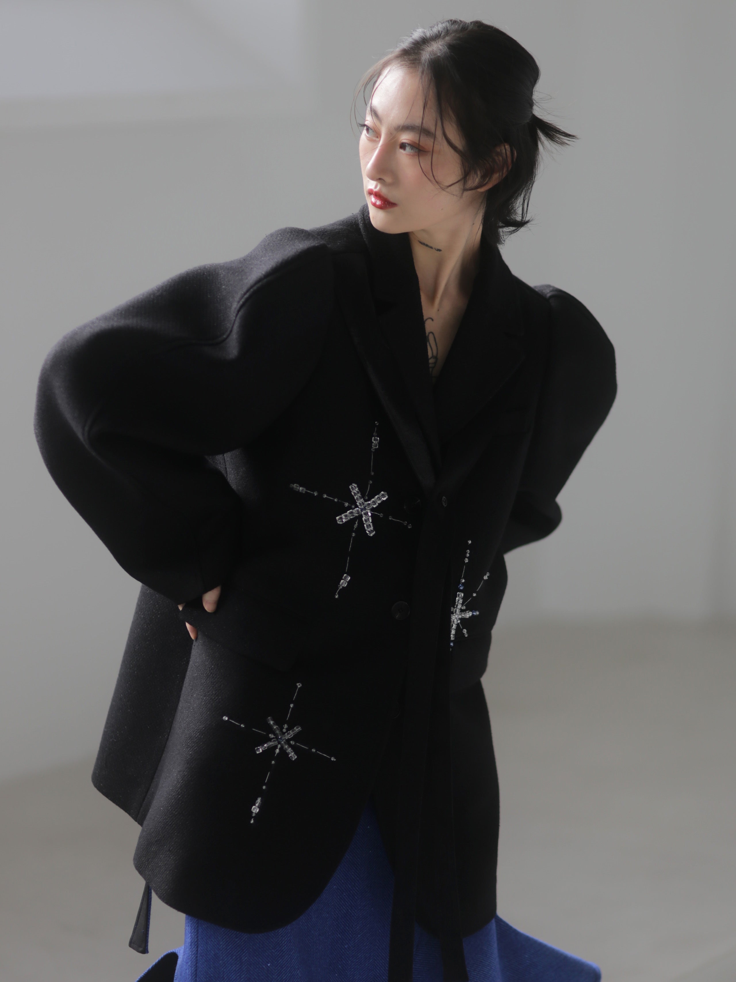 Beaded Snowflake Woolen Round Shoulder Silhouette Coat