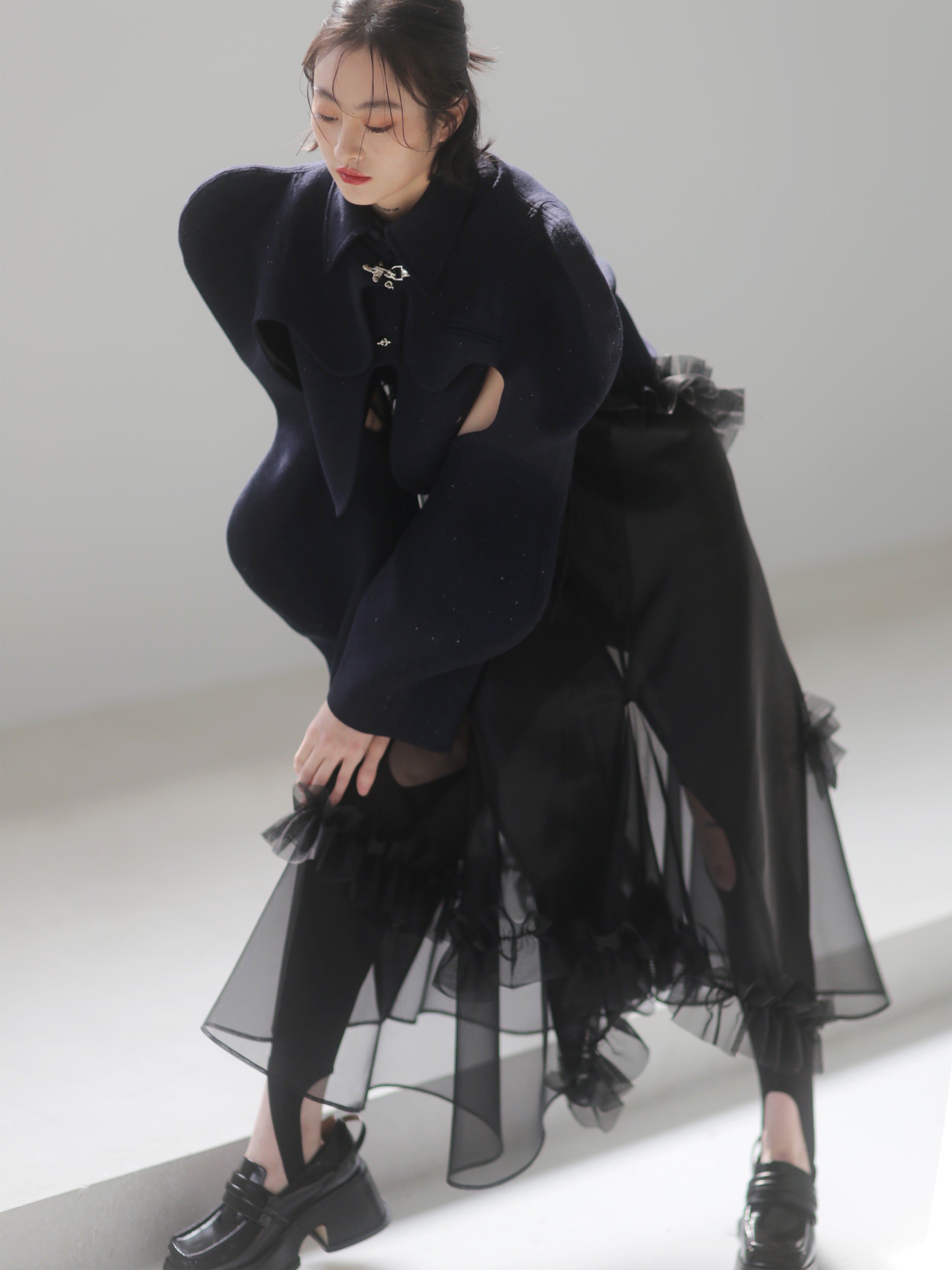 Geometric Arc Hollow Two-piece Short Woolen Coat