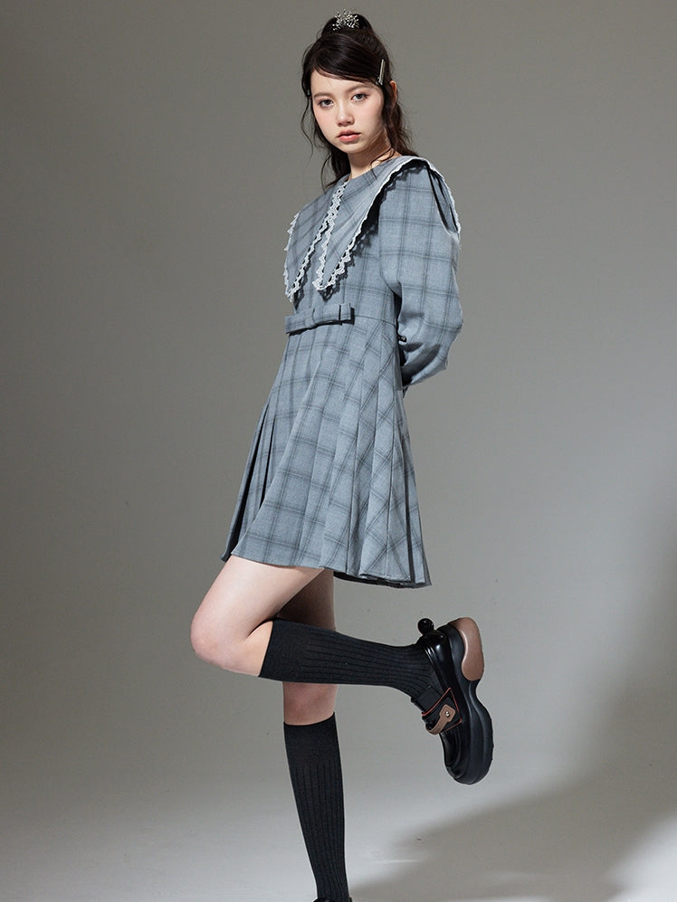 Large Lapel Plaid Pleated Dress