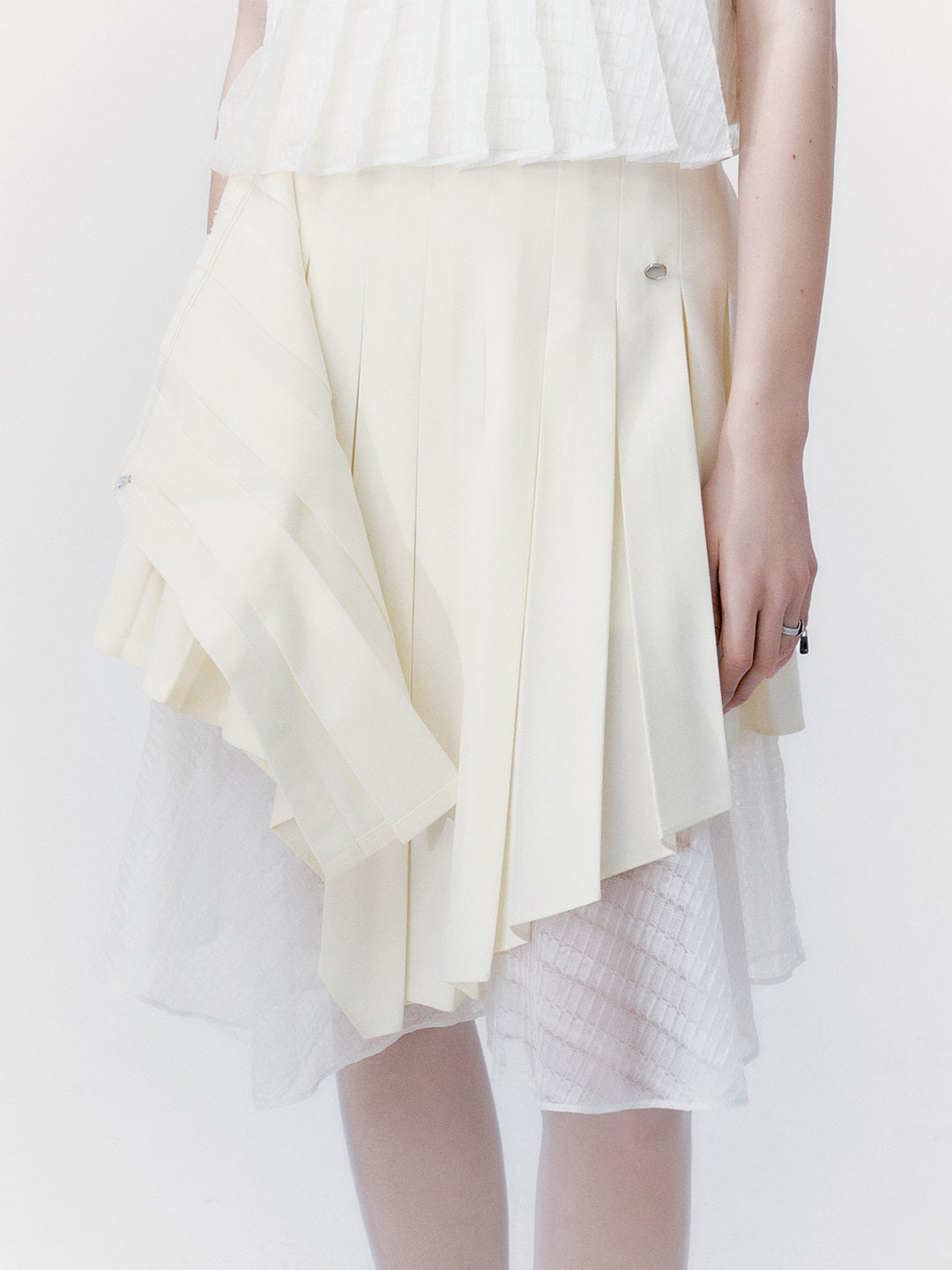 Lace PLEATS NICHI BLOUSE SKIRT