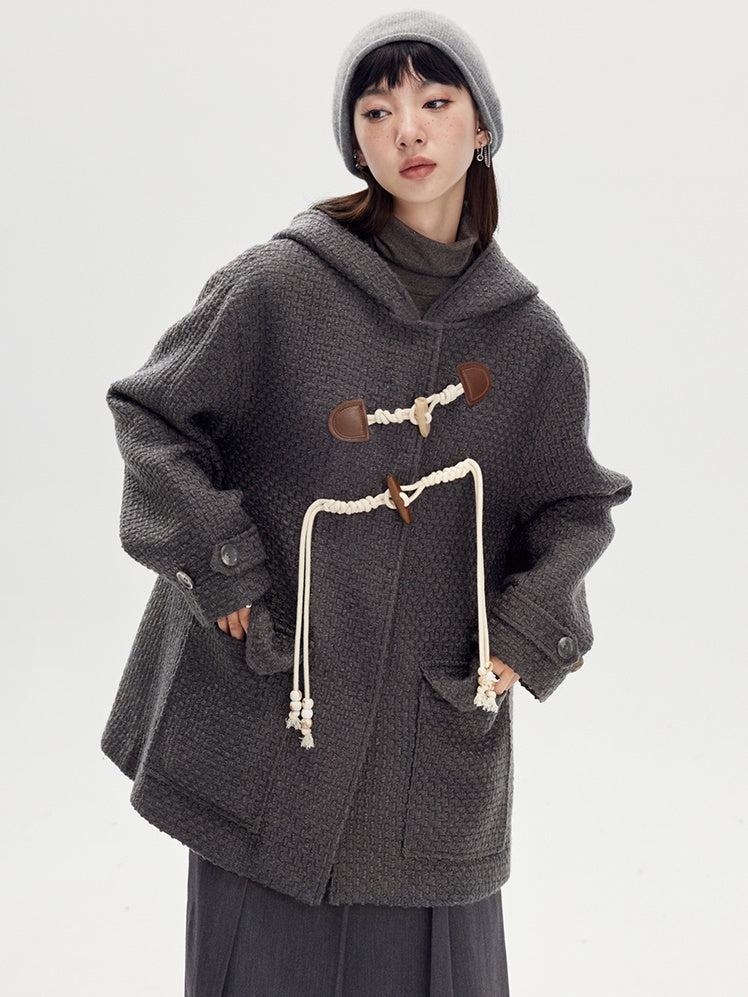 HOODED HORN BUCKLE WOOL COAT