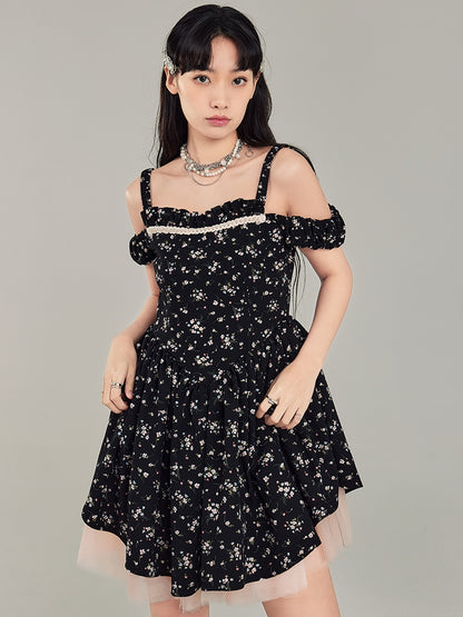 Robe à fleurs noire