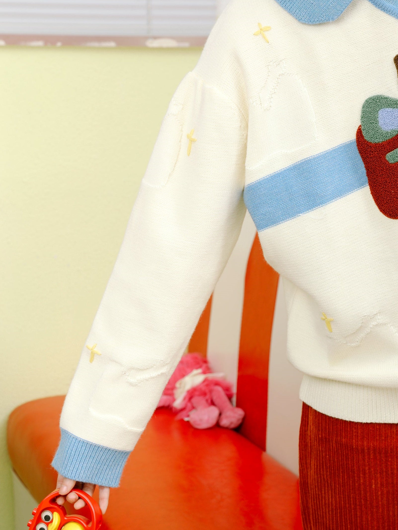 Embroidered Star Apple Doll Collar Sweater