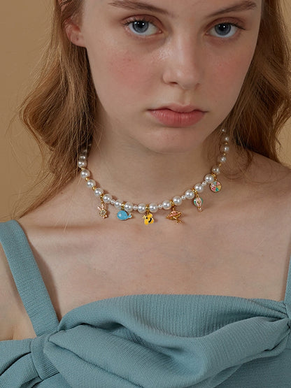 Romantic pearl necklace