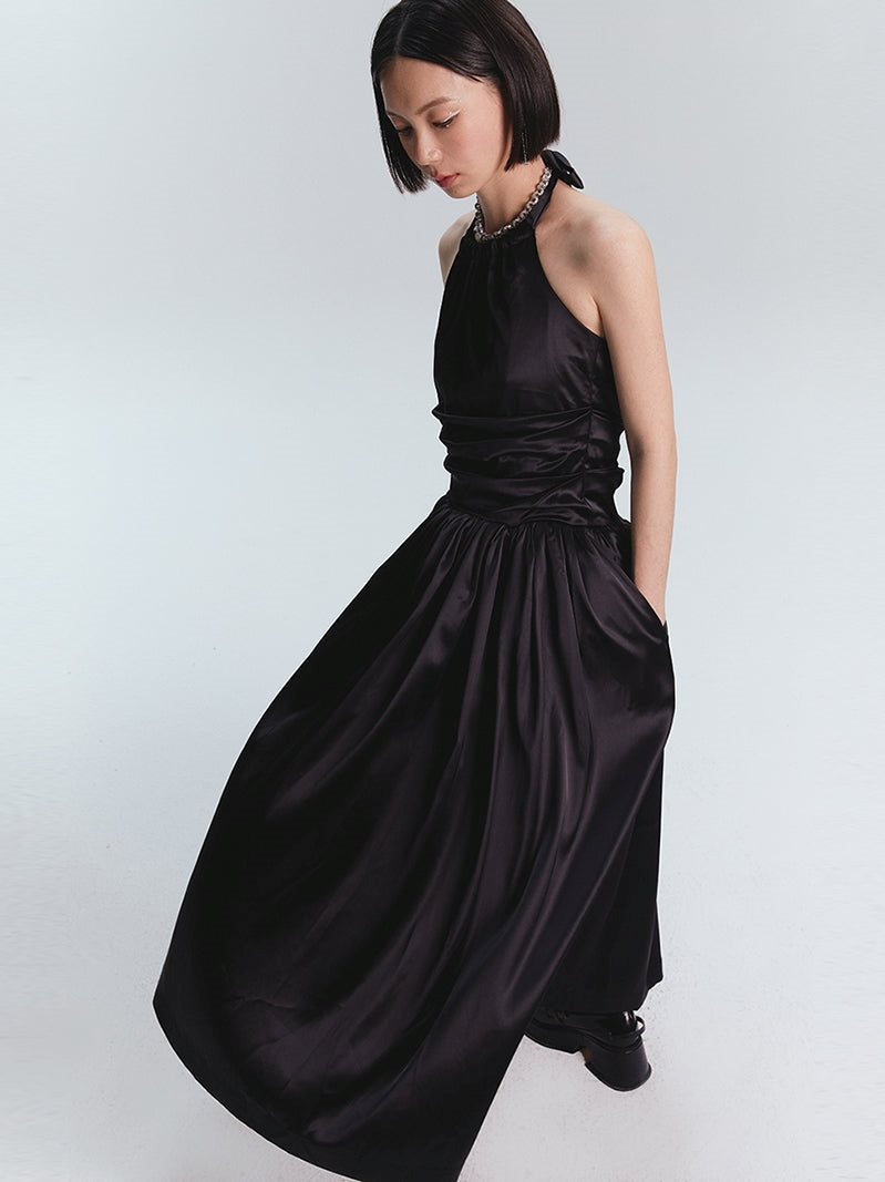 Halterneck Satin Maxi 드레스